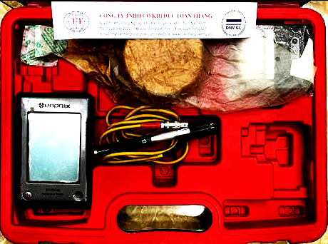 Máy đo độ cứng cầm tay